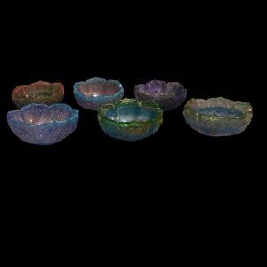6 Resin bowls